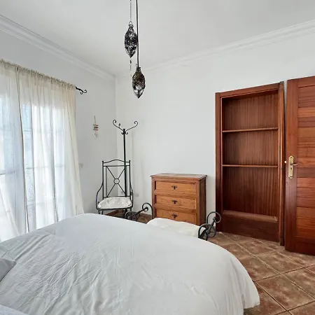 Nicolas 아파트 테기세